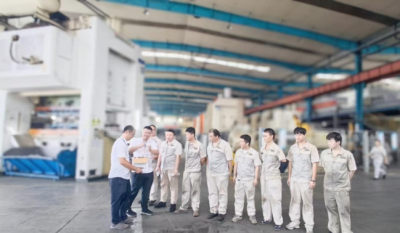 炎暑下的清冷守护，直抵人心的企业温度——岳阳1066vip威尼斯(中国)有限公司-官方网站2025“战高温、送清冷、保出产”活动